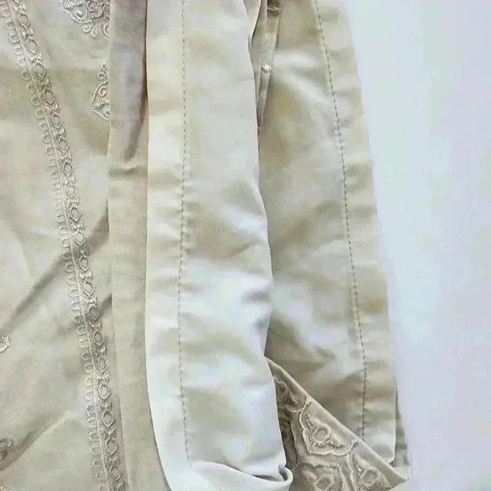 WHBM khaki shorts - Picture 4 of 5